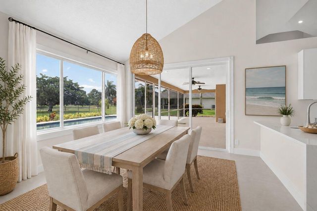 8030 Woodsmuir Drive, Palm Beach Gardens, FL 33412