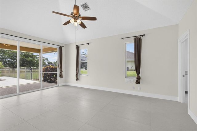 8030 Woodsmuir Drive, Palm Beach Gardens, FL 33412