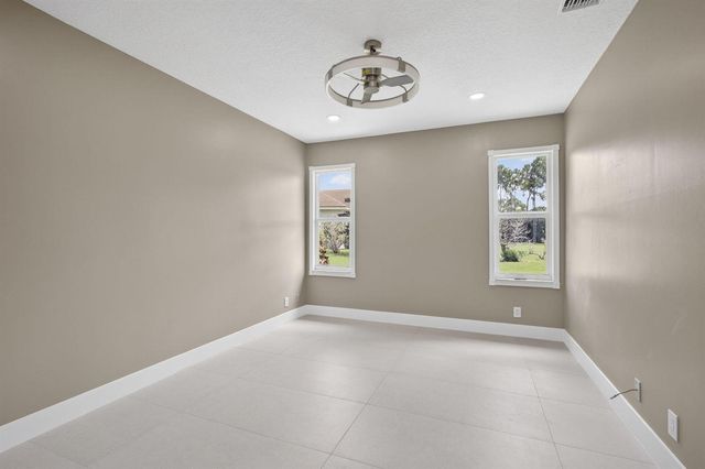 8030 Woodsmuir Drive, Palm Beach Gardens, FL 33412