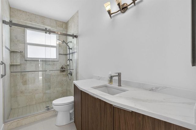 8030 Woodsmuir Drive, Palm Beach Gardens, FL 33412