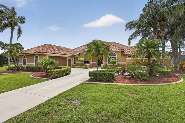 8030 Woodsmuir Drive, Palm Beach Gardens, FL 33412