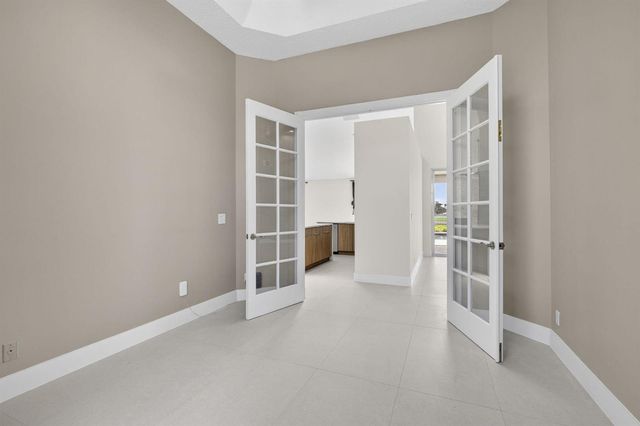 8030 Woodsmuir Drive, Palm Beach Gardens, FL 33412