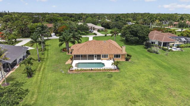 8030 Woodsmuir Drive, Palm Beach Gardens, FL 33412