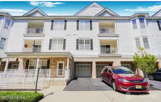 107 Knightsbridge Lane, Morganville, NJ 07751