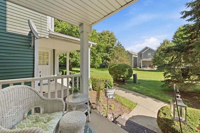 2348 Woodhill Court, Plainfield, IL 60586