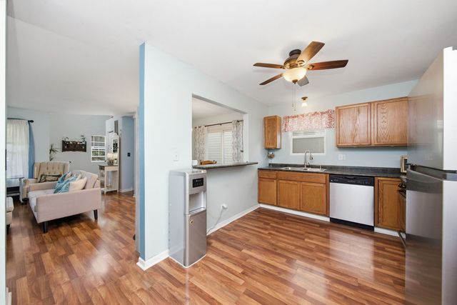 2348 Woodhill Court, Plainfield, IL 60586