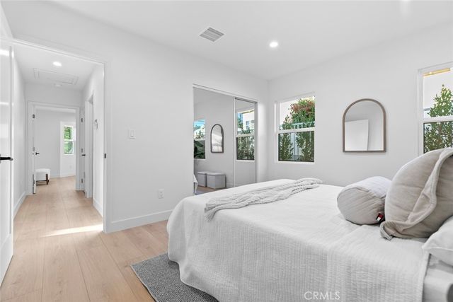 900 E Palm Avenue, Burbank, CA 91501