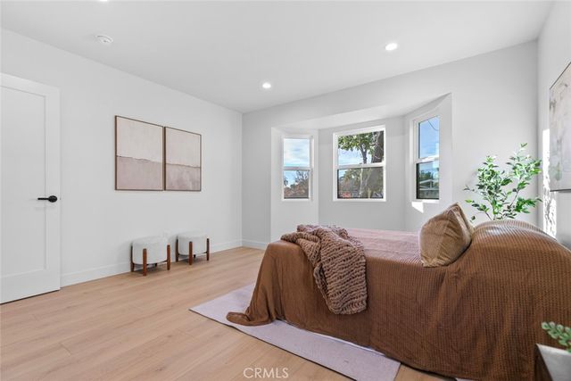 900 E Palm Avenue, Burbank, CA 91501