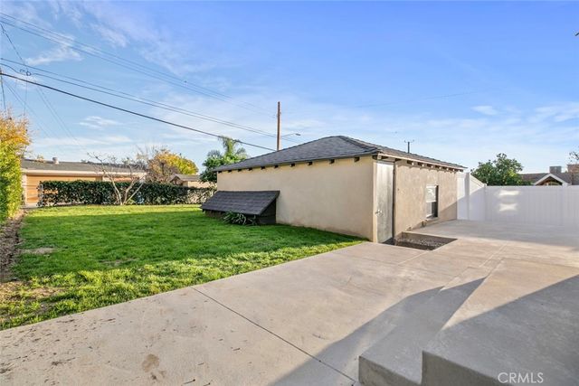 900 E Palm Avenue, Burbank, CA 91501