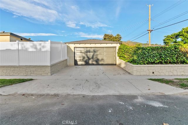 900 E Palm Avenue, Burbank, CA 91501