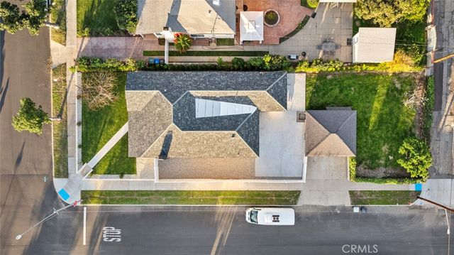 900 E Palm Avenue, Burbank, CA 91501