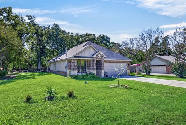 1093 Oak Ridge Drive, Oak Ridge, TX 75160