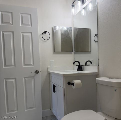 4200 VALLEY VIEW Boulevard 3043, Las Vegas, NV 89103