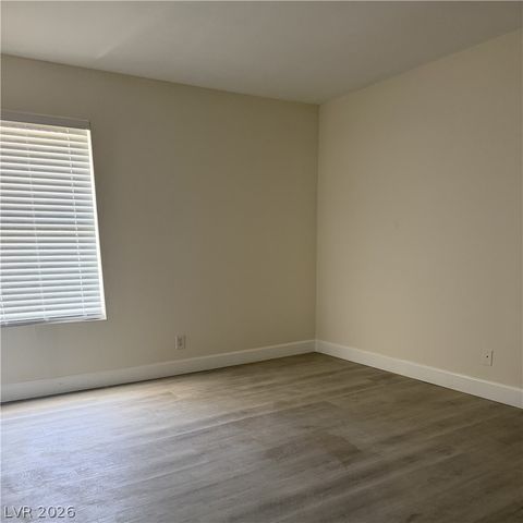 4200 VALLEY VIEW Boulevard 3043, Las Vegas, NV 89103