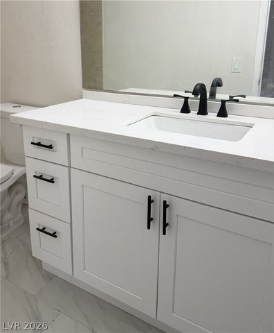 4200 VALLEY VIEW Boulevard 3043, Las Vegas, NV 89103