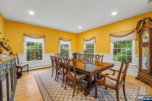 580 Brookside Avenue, Allendale, NJ 07401