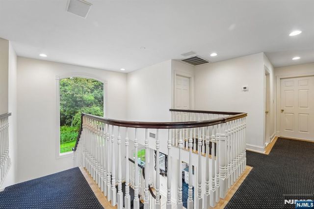 580 Brookside Avenue, Allendale, NJ 07401