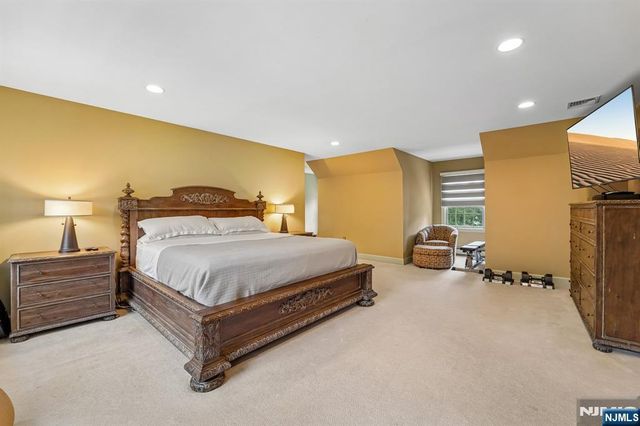 580 Brookside Avenue, Allendale, NJ 07401