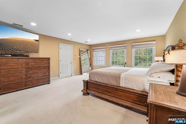580 Brookside Avenue, Allendale, NJ 07401
