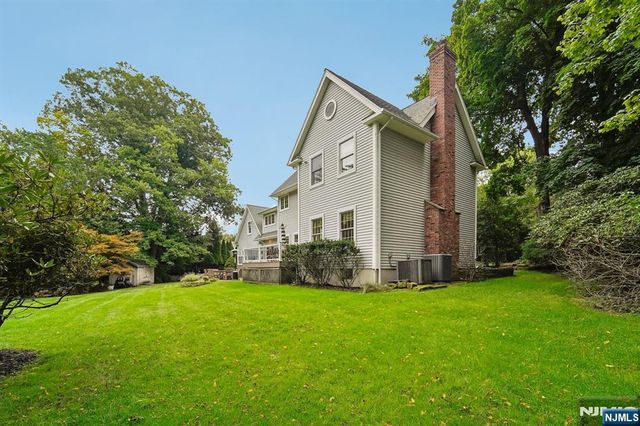 580 Brookside Avenue, Allendale, NJ 07401