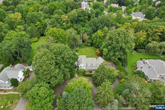 580 Brookside Avenue, Allendale, NJ 07401