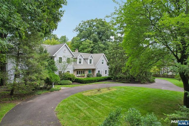 580 Brookside Avenue, Allendale, NJ 07401
