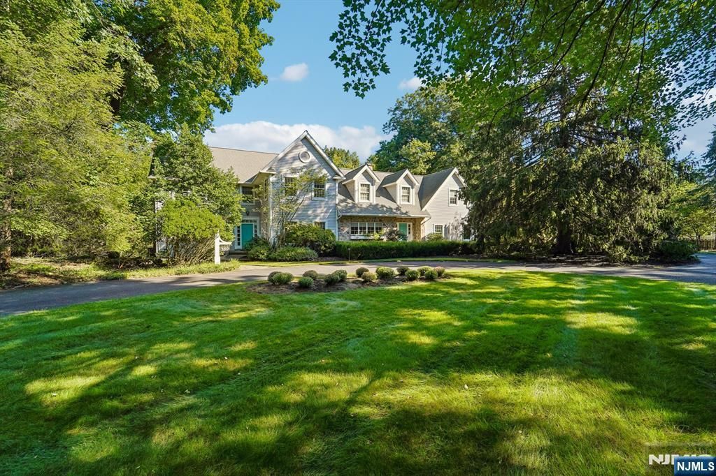 580 Brookside Avenue, Allendale, NJ 07401