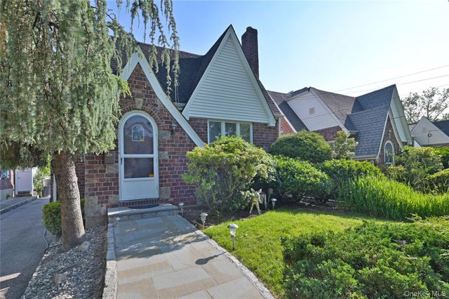 24948 Rushmore Terrace, Little Neck, NY 11362