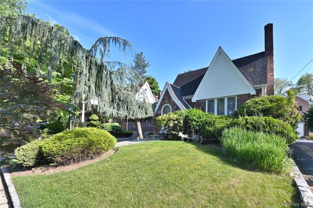 24948 Rushmore Terrace, Little Neck, NY 11362