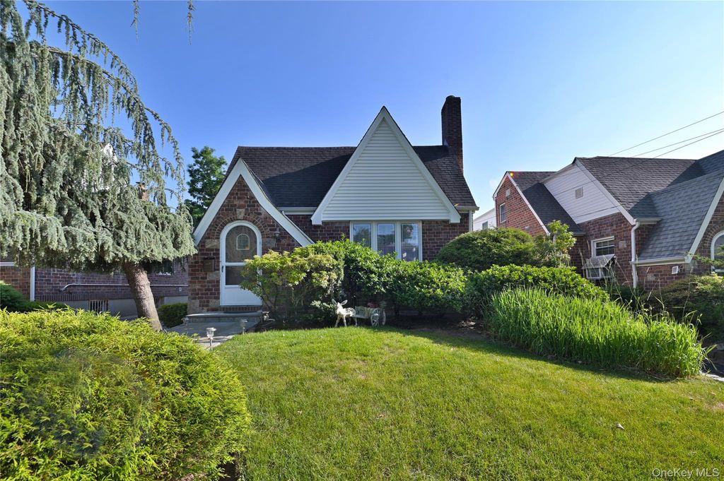 24948 Rushmore Terrace, Little Neck, NY 11362