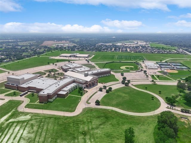 1301 Rothland Lane, Red Oak, TX 75154