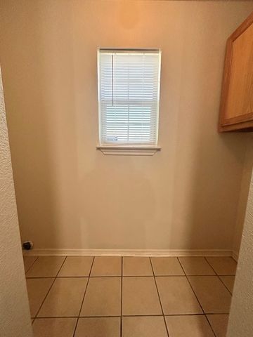 5018 Nell Street 5016, Fort Worth, TX 76119