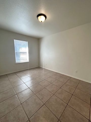 5018 Nell Street 5016, Fort Worth, TX 76119