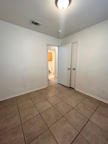 5018 Nell Street 5016, Fort Worth, TX 76119