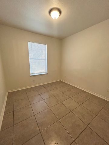 5018 Nell Street 5016, Fort Worth, TX 76119