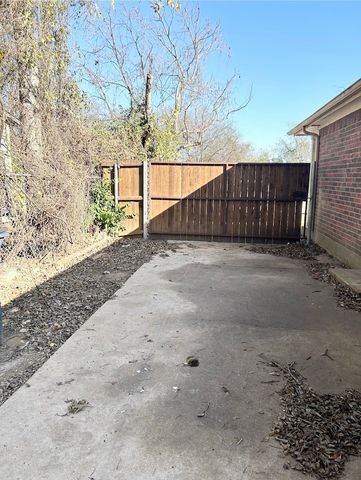 5018 Nell Street 5016, Fort Worth, TX 76119