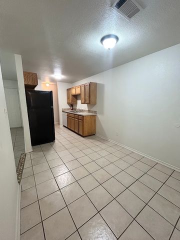 5018 Nell Street 5016, Fort Worth, TX 76119