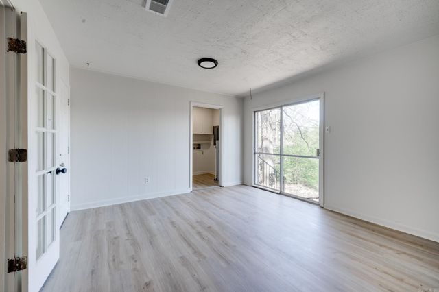 2619 Elkhart Dr, Little Rock, AR 72204