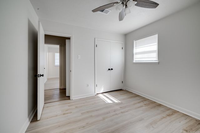 2619 Elkhart Dr, Little Rock, AR 72204