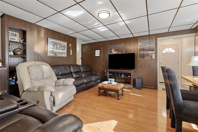 22 James Street, Shaler, PA 15223