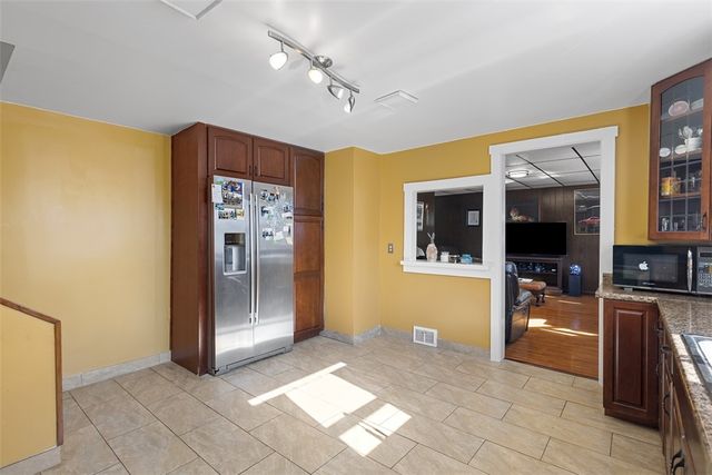 22 James Street, Shaler, PA 15223