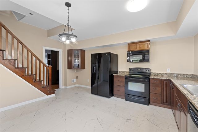 22 James Street, Shaler, PA 15223