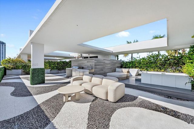 1201 20th St PH07, Miami Beach, FL 33139