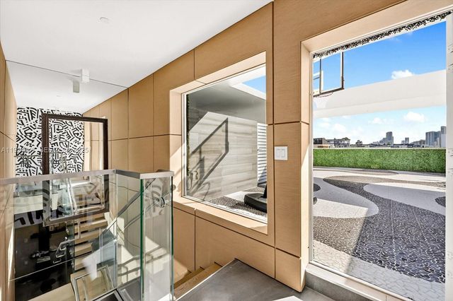 1201 20th St PH07, Miami Beach, FL 33139