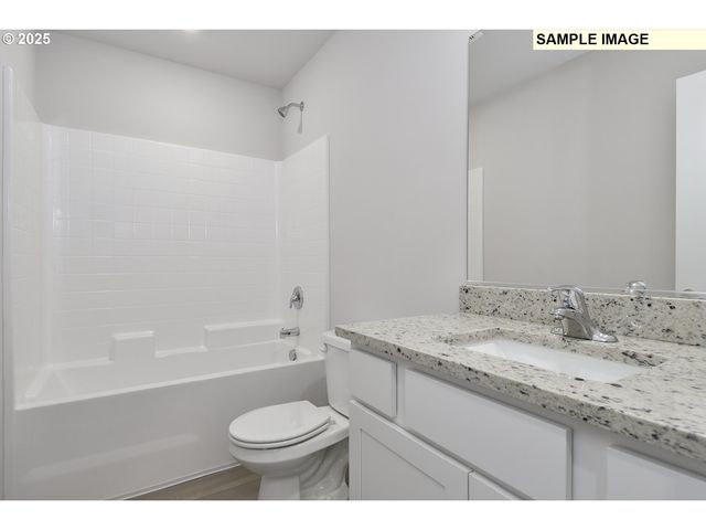 1281 PARKSIDE Ave, Woodburn, OR 97071