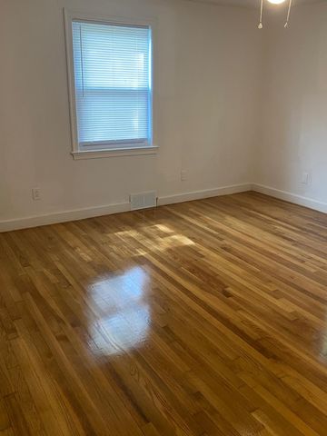 266 Lowell St, Wilmington, MA 01887