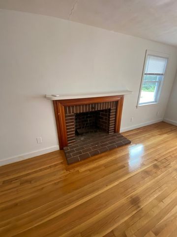 266 Lowell St, Wilmington, MA 01887