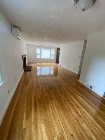 266 Lowell St, Wilmington, MA 01887