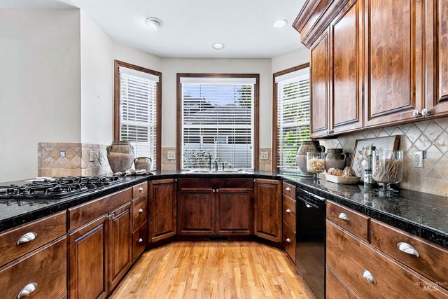 3706 N Lakegrove Pl, Boise, ID 83713
