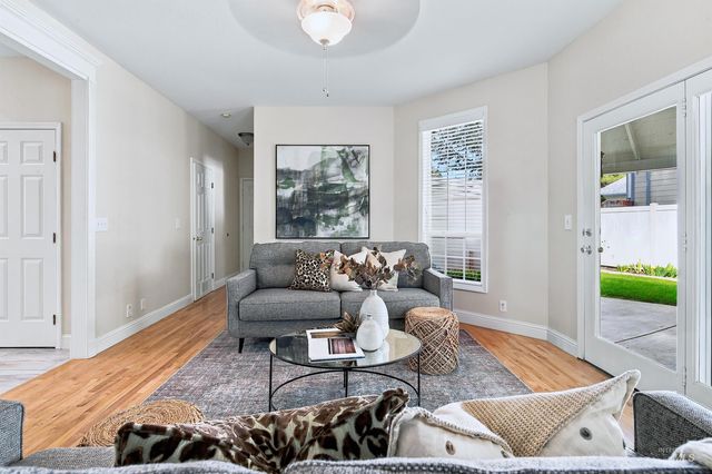 3706 N Lakegrove Pl, Boise, ID 83713